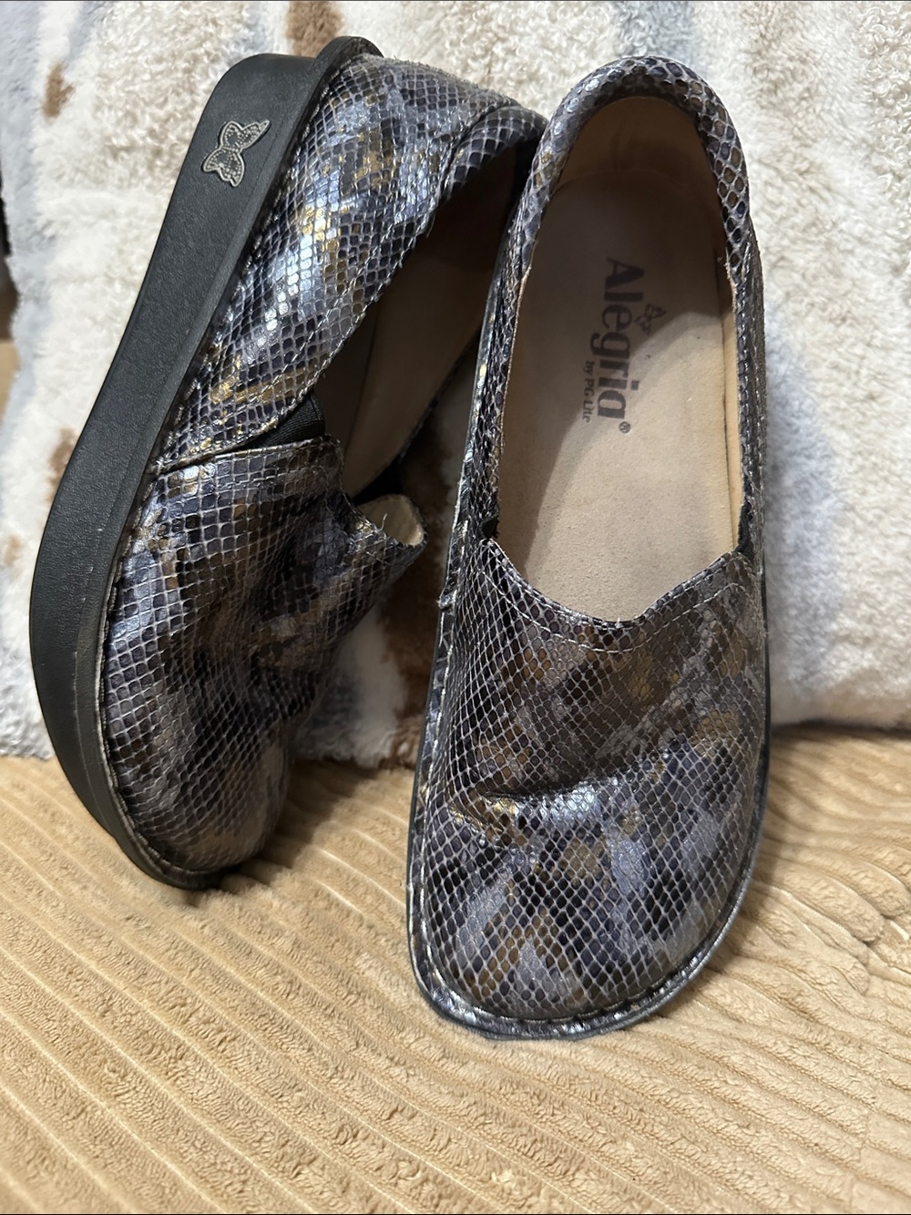 Alegria Deb Slip-On Snake-Print Gray and Brown size 38